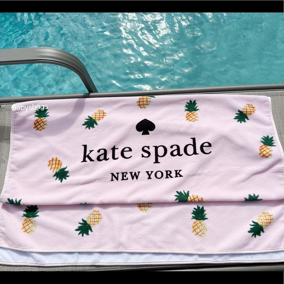 New Kate Spade Extra Large Beach Towel Pineapple Pink Multi Size 64" x 34" - Picture 1 of 3